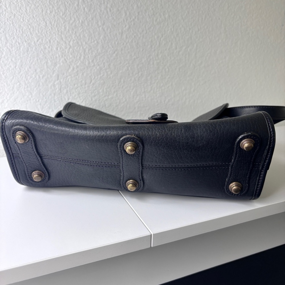 Black Vintage Dooney & Bourke crossbody - Picture 11 of 11